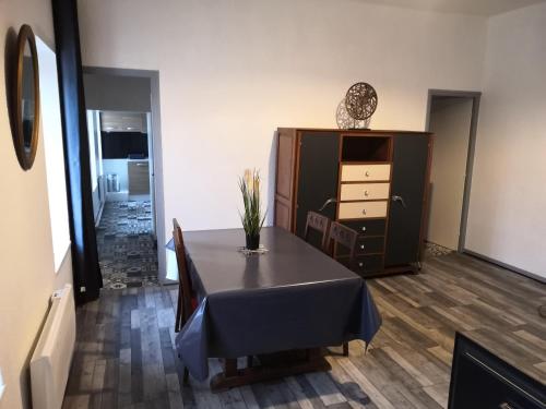 Studio B