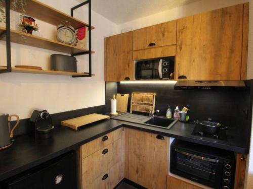 Studio Bagnères-de-Luchon, 1 pièce, 2 personnes - FR-1-313-213