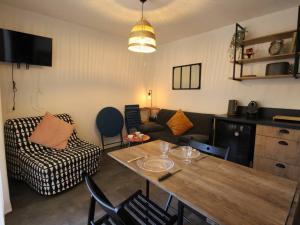 Studio Bagnères-de-Luchon, 1 pièce, 2 personnes - FR-1-313-213
