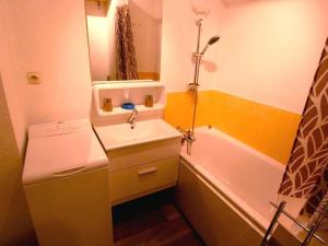 Studio Bagnères-de-Luchon, 1 pièce, 3 personnes - FR-1-313-209