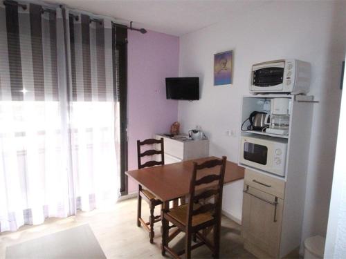 Studio Bagnères-de-Luchon, 1 pièce, 4 personnes - FR-1-313-183