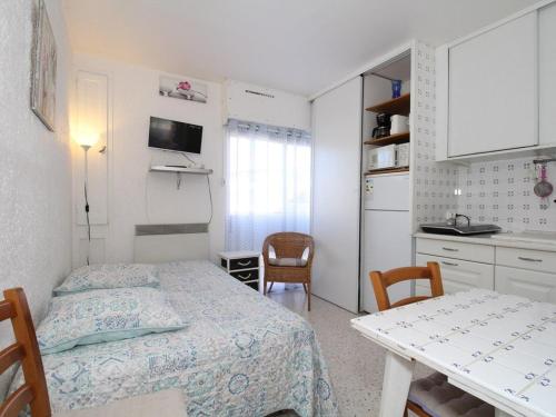 Studio Balaruc-les-Bains, 1 pièce, 1 personne - FR-1-553-32
