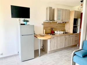 Studio Balaruc-les-Bains, 1 pièce, 2 personnes - FR-1-503-157