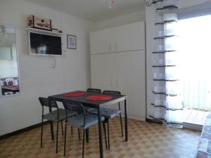 Appartement Studio Balaruc-les-Bains, 1 pièce, 2 personnes - FR-1-503-158 5 RUE DU MAIL 34540 Balaruc-les-Bains Languedoc-Roussillon