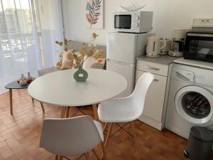 Studio Balaruc-les-Bains, 1 pièce, 3 personnes - FR-1-503-162