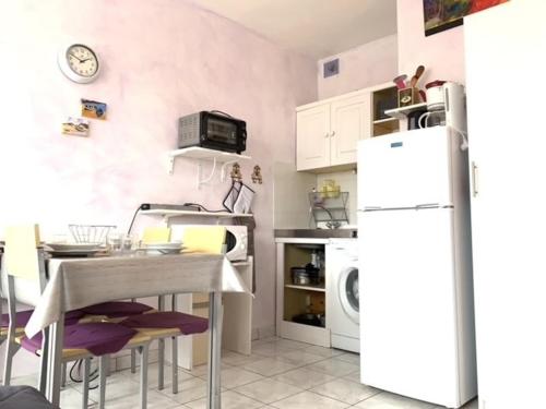 Studio Balaruc-les-Bains, 1 pièce, 4 personnes - FR-1-503-10