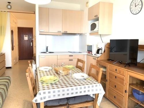 Studio Balaruc-les-Bains, 1 pièce, 4 personnes - FR-1-503-32