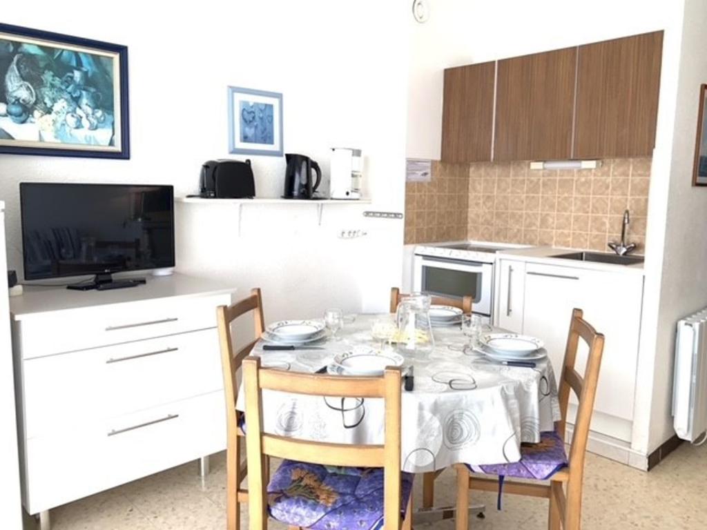 Appartement Studio Balaruc-les-Bains, 1 pièce, 4 personnes - FR-1-503-69 5 AVENUE PASTEUR 34540 Balaruc-les-Bains