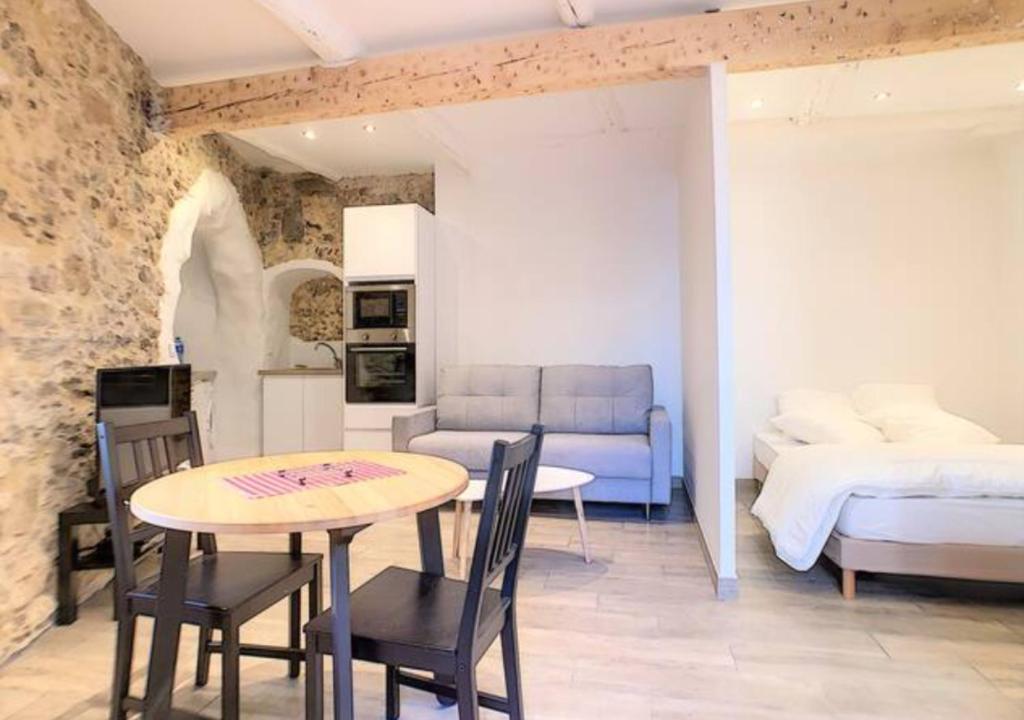 STUDIO BEAUREGARD - TERRASSE et JARDIN