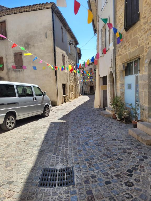 Studio Beausoleil récent, climatisé, Monaco et gare à pied