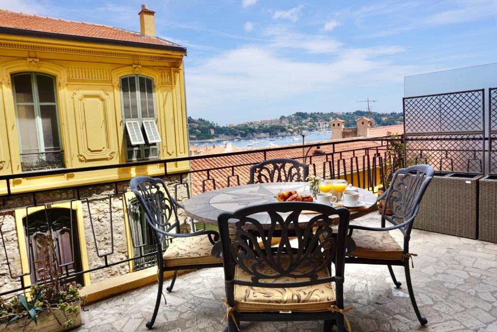 Appartement Studio Bella Vista 10 Avenue Sadi Carnot 06230 Villefranche-sur-Mer