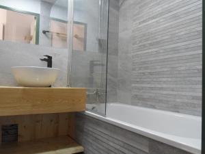 Studio Belle Plagne, 1 pièce, 4 personnes - FR-1-181-2217
