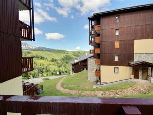 Appartement Studio Belle Plagne, 1 pièce, 4 personnes - FR-1-455-192 Résidence Gémeaux 73210 La Plagne Tarentaise Rhône-Alpes