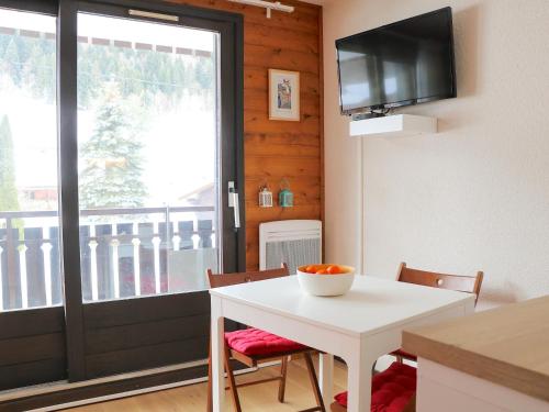 Studio Bernex, 1 pièce, 4 personnes - FR-1-498-71