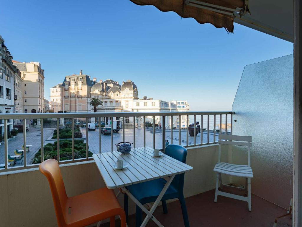 Studio Biarritz, 1 pièce, 2 personnes - FR-1-3-379 2 Place Bellevue - Résidence Bellevue - Bat A2 1Er Ãtage - Appartement 33 -, 64200 Biarritz