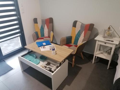 Studio BLEU, Neuf, classé 3 étoiles, Clim, Wifi, Lave-linge, Lit King Size, au calme et à 800m des plages de Valras Plage