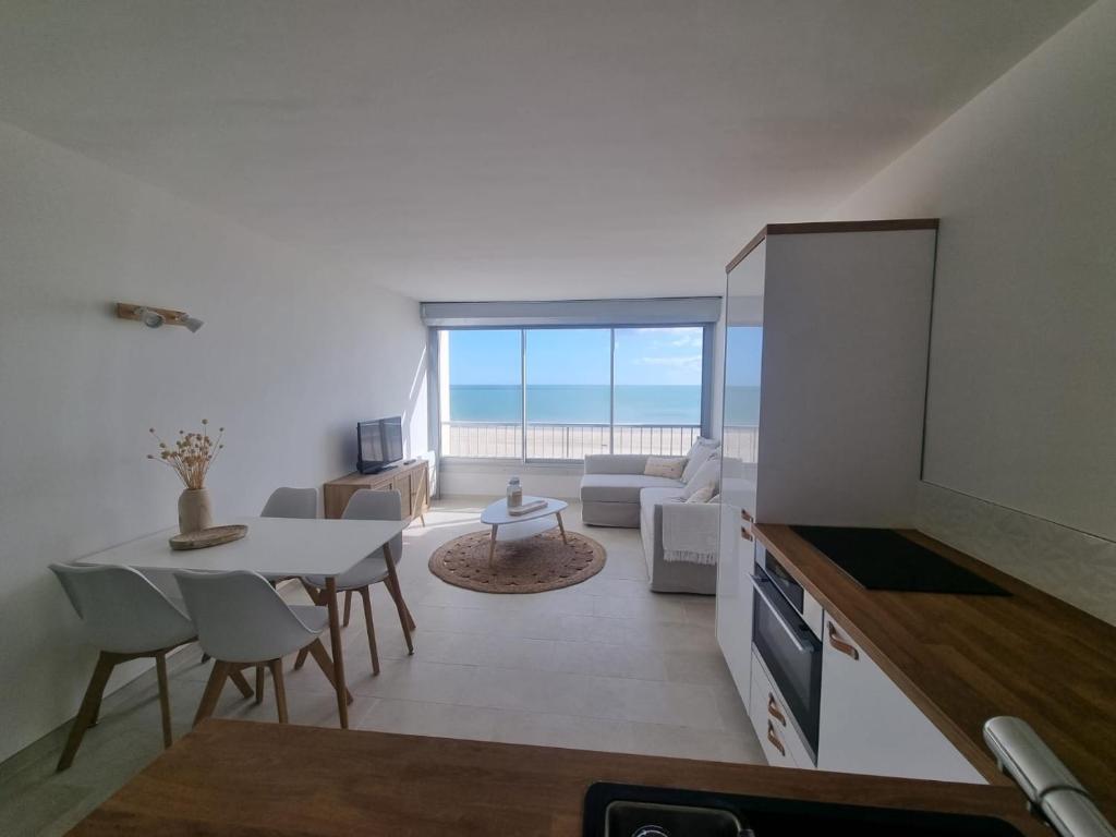 STUDIO BORD GRANDE CONCHE ROYAN
