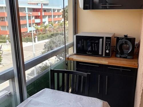 Studio Bormes-les-Mimosas, 1 pièce, 2 personnes - FR-1-610-48