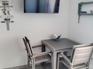 Appartement Studio Bormes-les-Mimosas, 1 pièce, 2 personnes - FR-1-610-63 N°108 LE COURLIS 2°Etage PORT DE BORMES - B00150 83230 Bormes-les-Mimosas Provence-Alpes-Côte d\'Azur