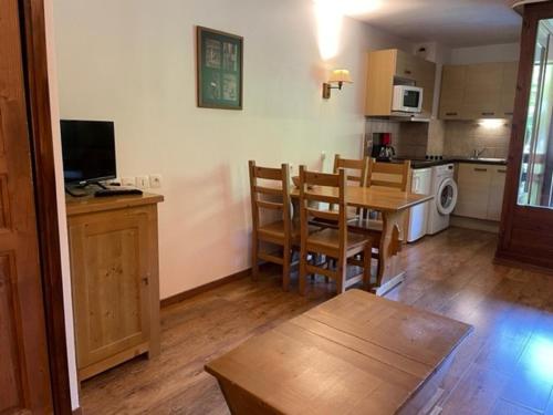 Studio Brides-les-Bains, 1 pièce, 2 personnes - FR-1-512-260