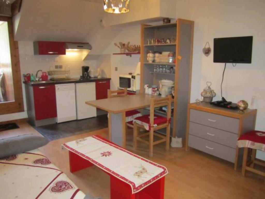 Appartement Studio Brides-les-Bains, 1 pièce, 4 personnes - FR-1-512-187 Esplanade des Thermes 73570 Brides-les-Bains