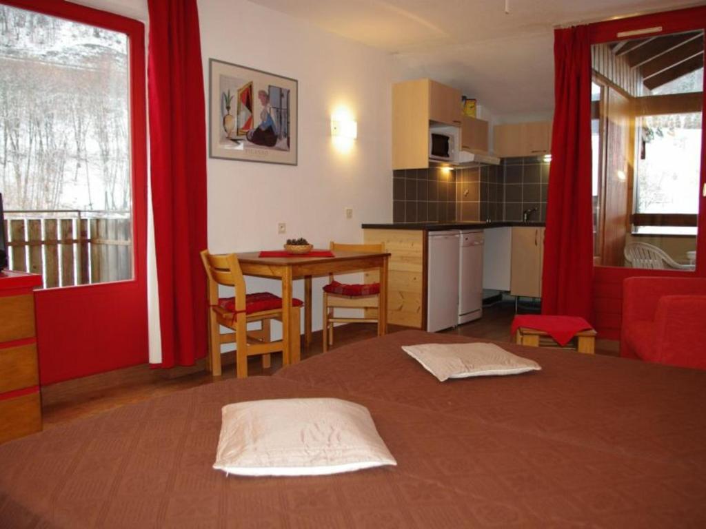 Studio Brides-les-Bains, 1 pièce, 4 personnes - FR-1-512-222 Rue Aristide Briand, 73570 Brides-les-Bains