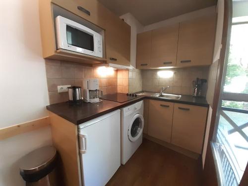 Studio Brides-les-Bains, 1 pièce, 4 personnes - FR-1-512-257
