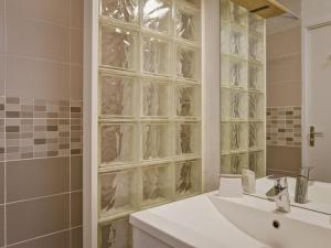 Appartement Studio Brides-les-Bains, 1 pièce, 4 personnes - FR-1-512-81 Esplanade des Thermes 73570 Brides-les-Bains Rhône-Alpes