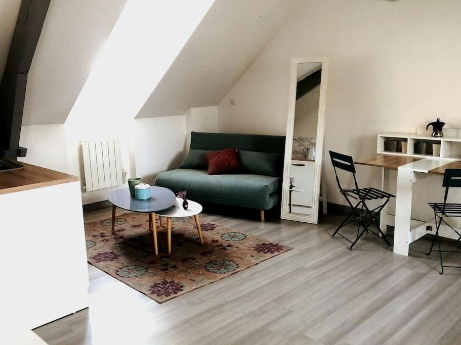 Appartement Studio Brive centre au calme 5 Rue Mechin 19100 Brive-la-Gaillarde