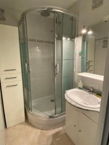studio cabine 100m plage