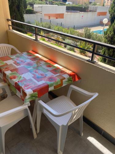 Studio cabine 4 personnes avec piscine en front de mer