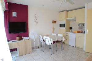 Studio cabine 4 personnes avec piscine en front de mer