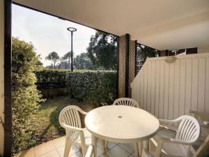 Appartement Studio cabine avec jardin, face piscine et golf Bâtiment les Bruyères Rue Desbieys 40660 Moliets-et-Maa Aquitaine