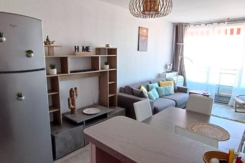 Studio cabine, clim, calme, belle vue sur le port