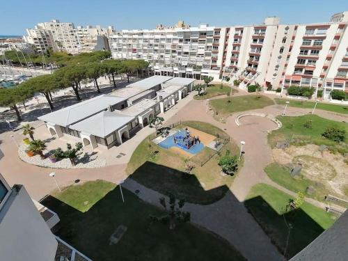 Studio cabine, clim, calme, belle vue sur le port