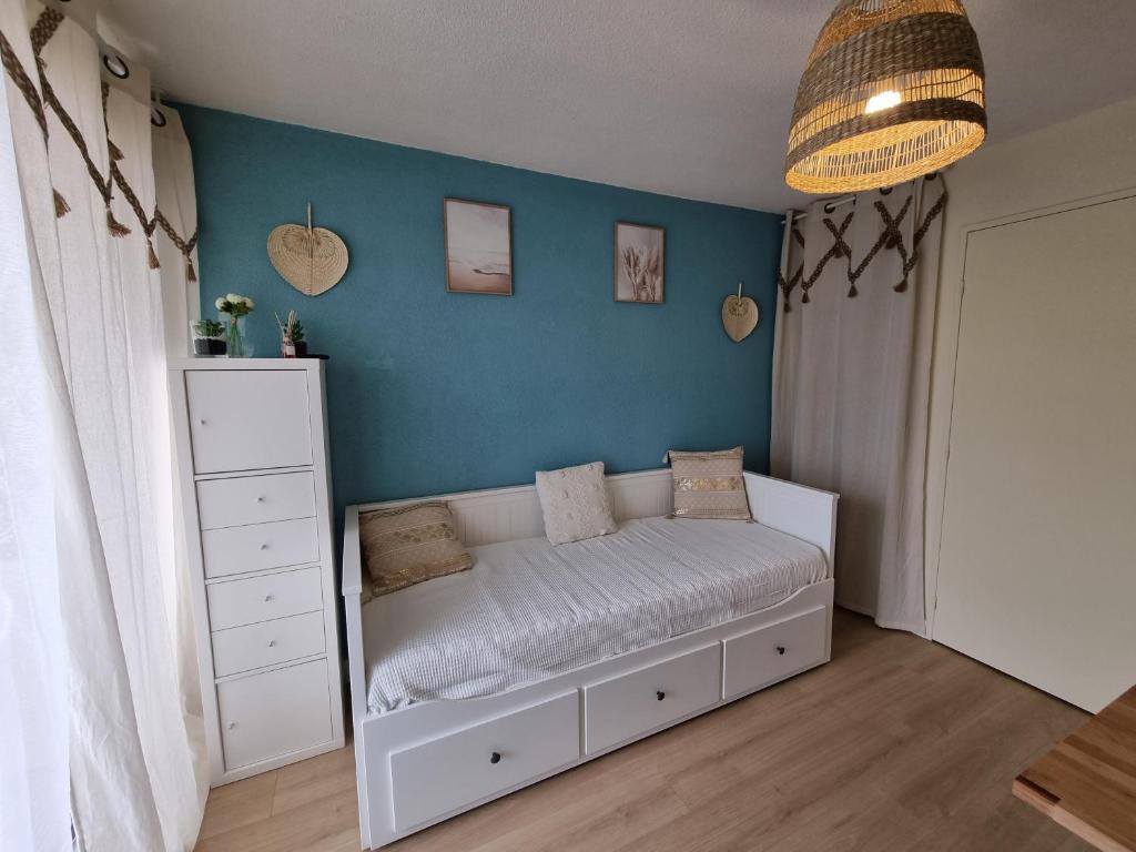 Studio cabine refait à neuf à 3 minutes à pied de la plage Residence Los Amigos II Avenue du Palais de la Mer, 30240 Le Grau-du-Roi