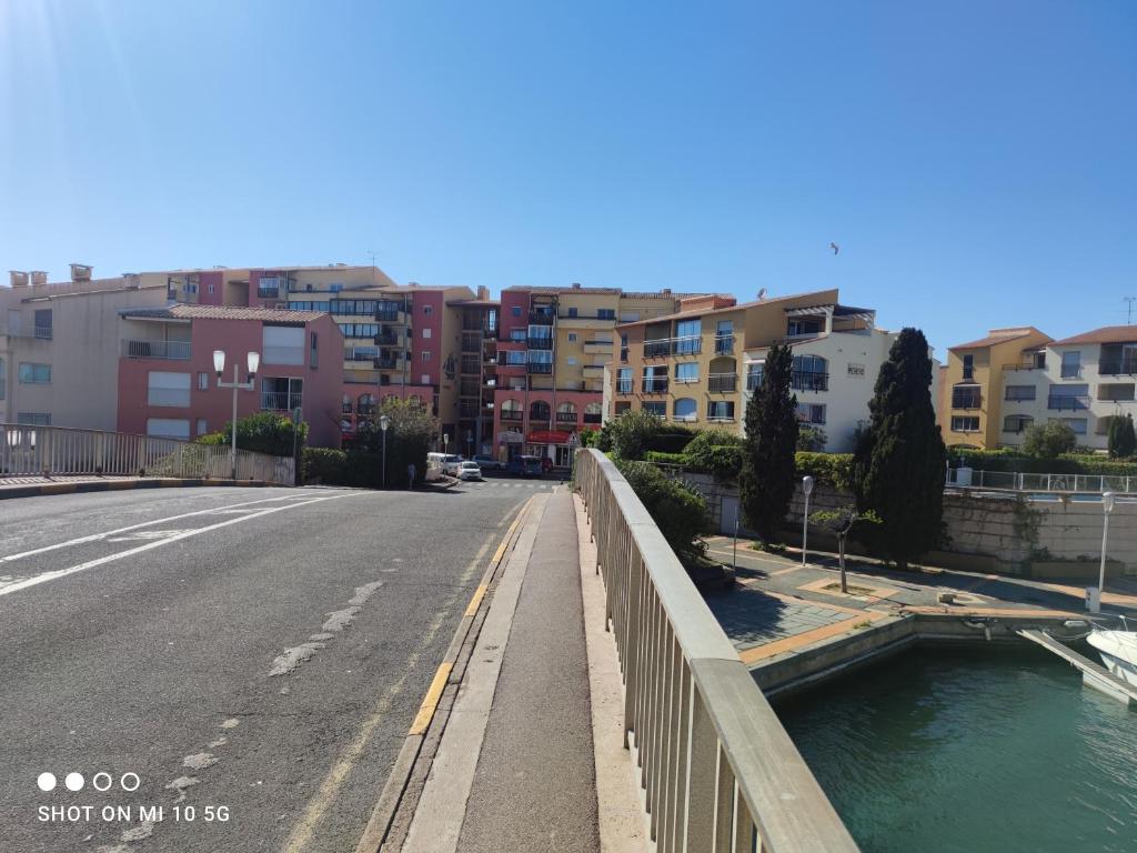 Appartement Studio cabine Vue Mer île des Pêcheurs cap d'Agde 7 Rue de la Toison d'Or 34300 Le Cap d\'Agde