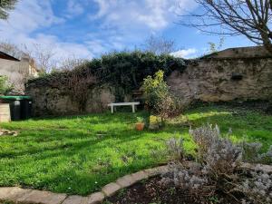Studio calme avec jardin