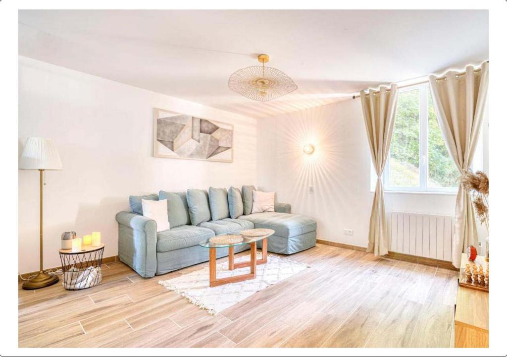 Appartement Studio calme dans un château au coeur de Caen 4 Chemin de Fleury-sur-Orne 14000 Caen