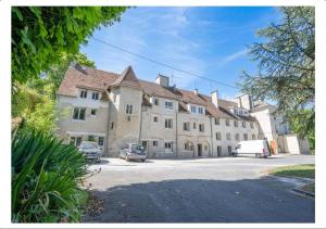 Studio calme dans un château au coeur de Caen
