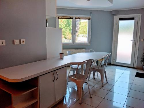 Studio calme et confortable proche de Saint-Chamond