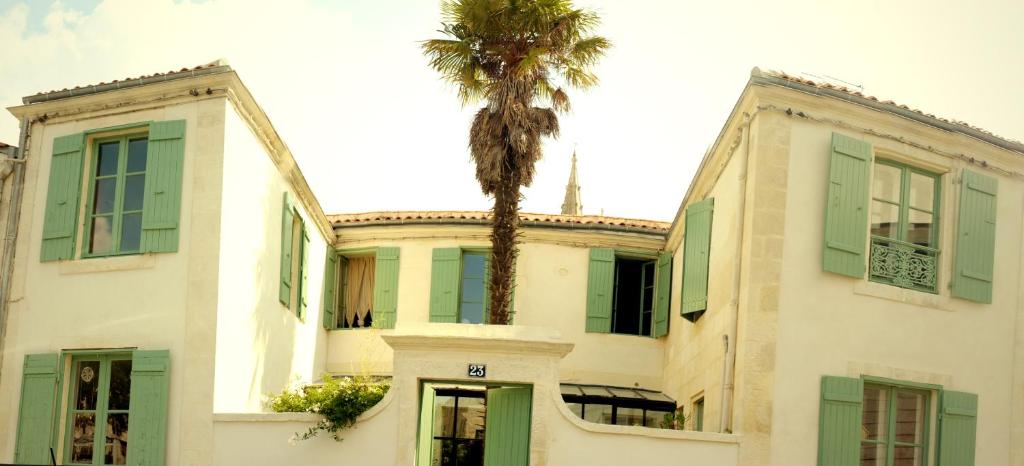 Studio calme et très lumineux, au pied de notre Dame de la Garde
