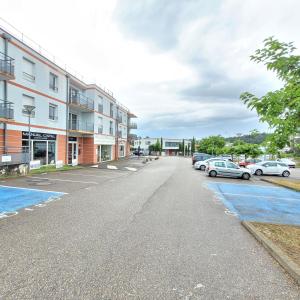 Studio Calme face à l’hôpital Nord.