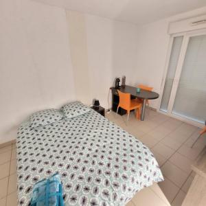 Appartement Studio Calme face à l’hôpital Nord. 1 Rue Marthourey 42270 Saint-Priest-en-Jarez Rhône-Alpes