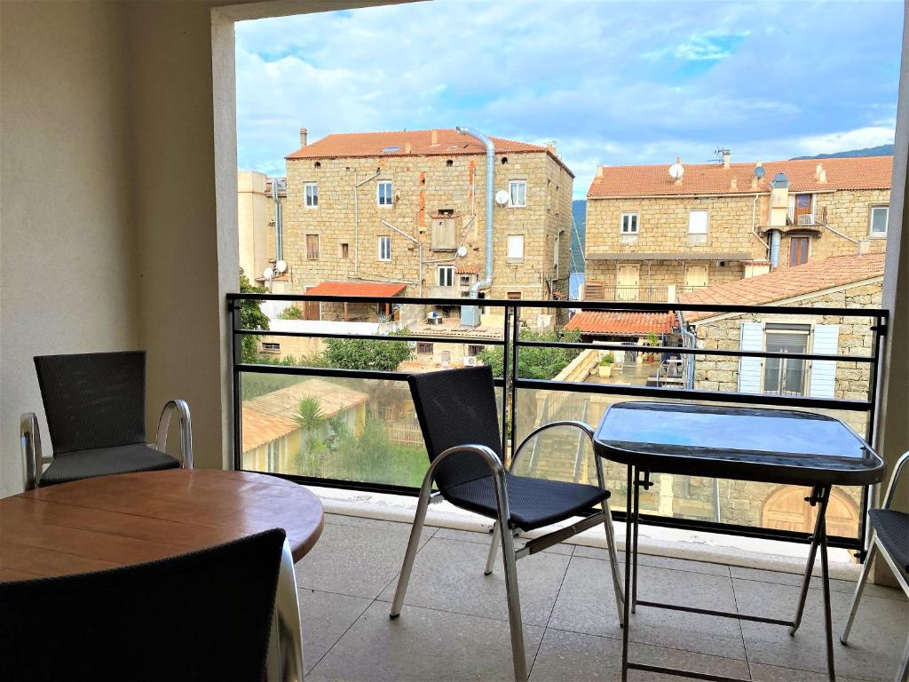 Studio calme, Grand parquet,Chateau,INSEAD 77300 Fontainebleau