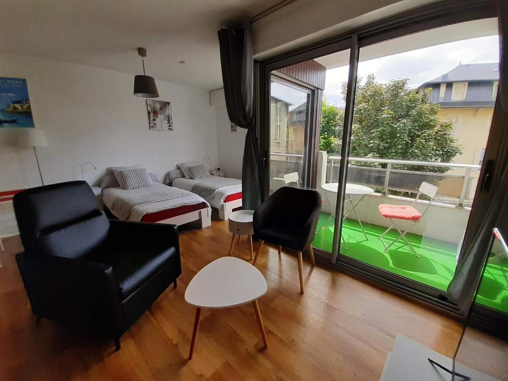 Studio calme rénové parking proche centre et thermes 3 Boulevard des Côtes, 73100 Aix-les-Bains