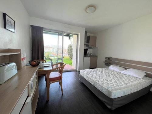 Studio Cambo-les-Bains, 1 pièce, 2 personnes - FR-1-495-100