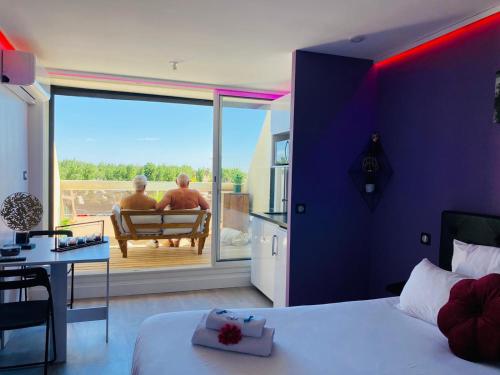STUDIO CAMP NATURISTE VUE MER, le Gilyves cocooning