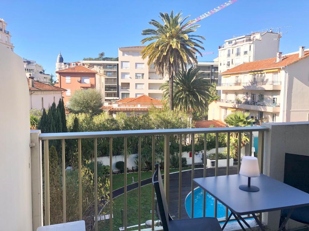 Appartement Studio Cannes Croisette 14 Rue Latour-Maubourg 06400 Cannes