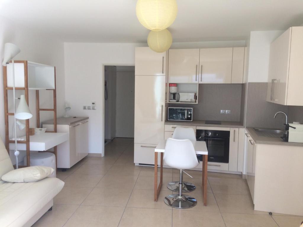 Appartement Studio Cannes Maria C1 10 Avenue de Vallauris 06400 Cannes